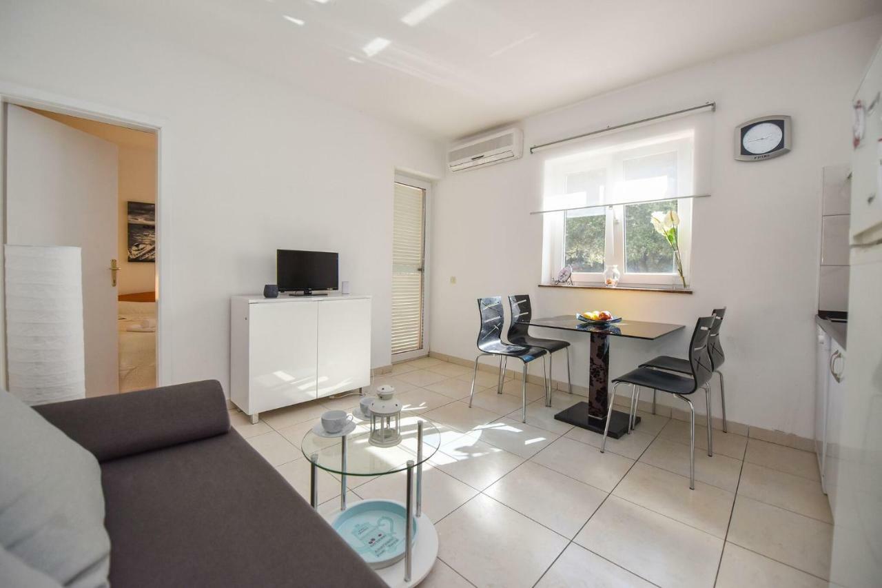 Vicy Apartment Novaglia Esterno foto